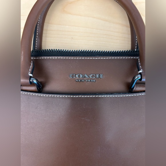 NWOT Coach Beckett Slim Brief - Picture 5 of 12